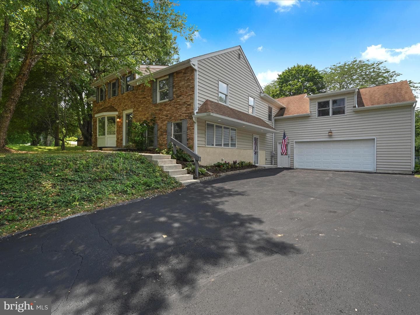 1124 Grove Road photo 1
