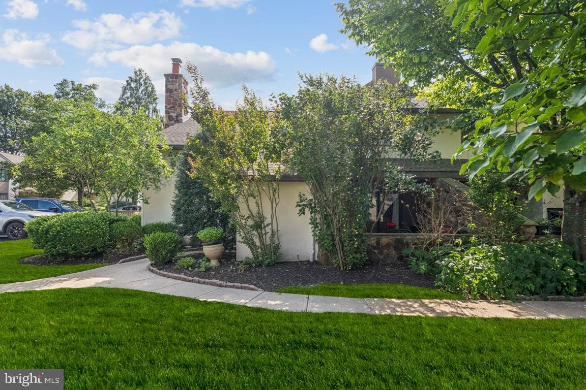 81 Oak Knoll Drive #81 photo 1