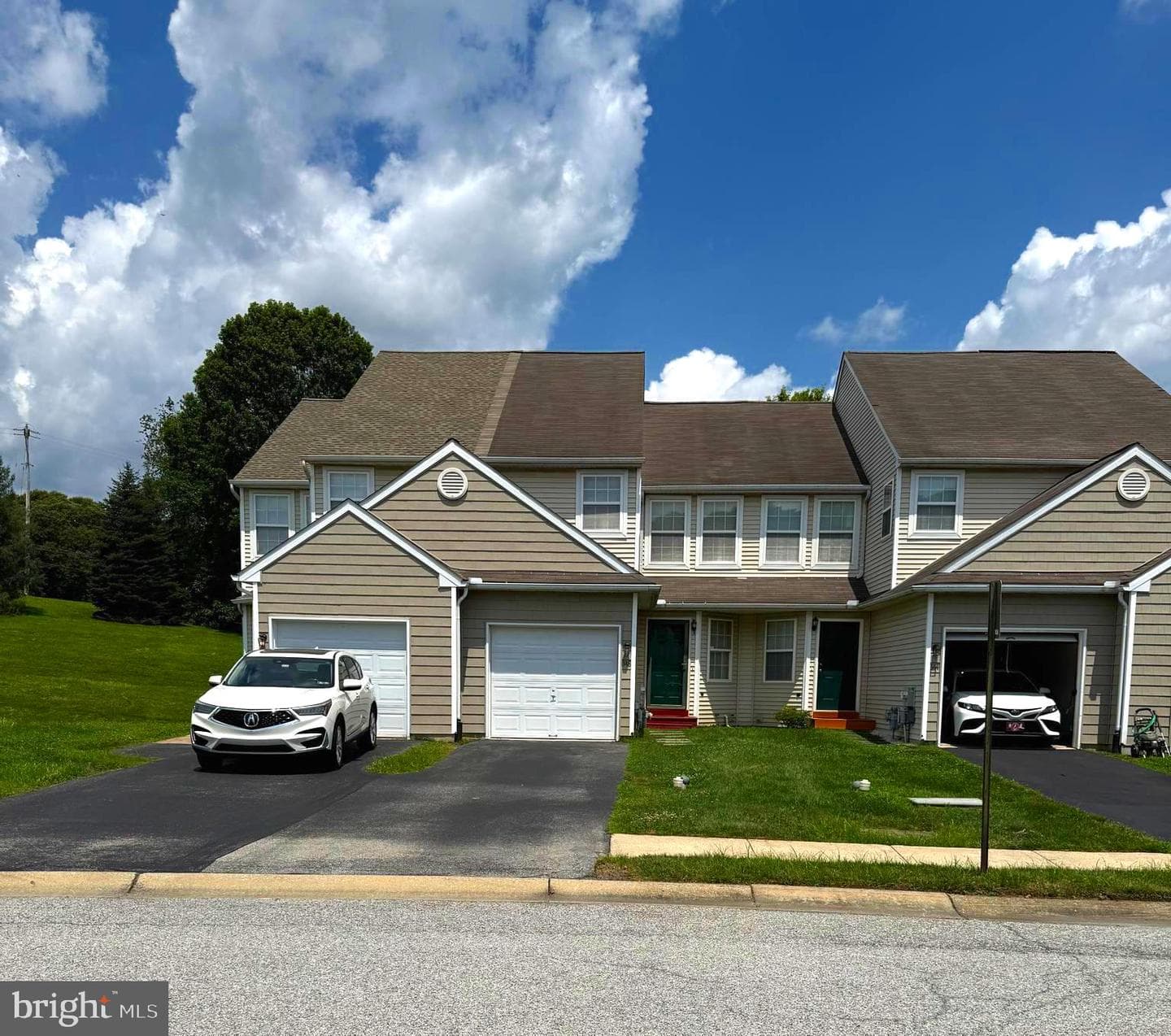 348 Gavin Drive photo 1