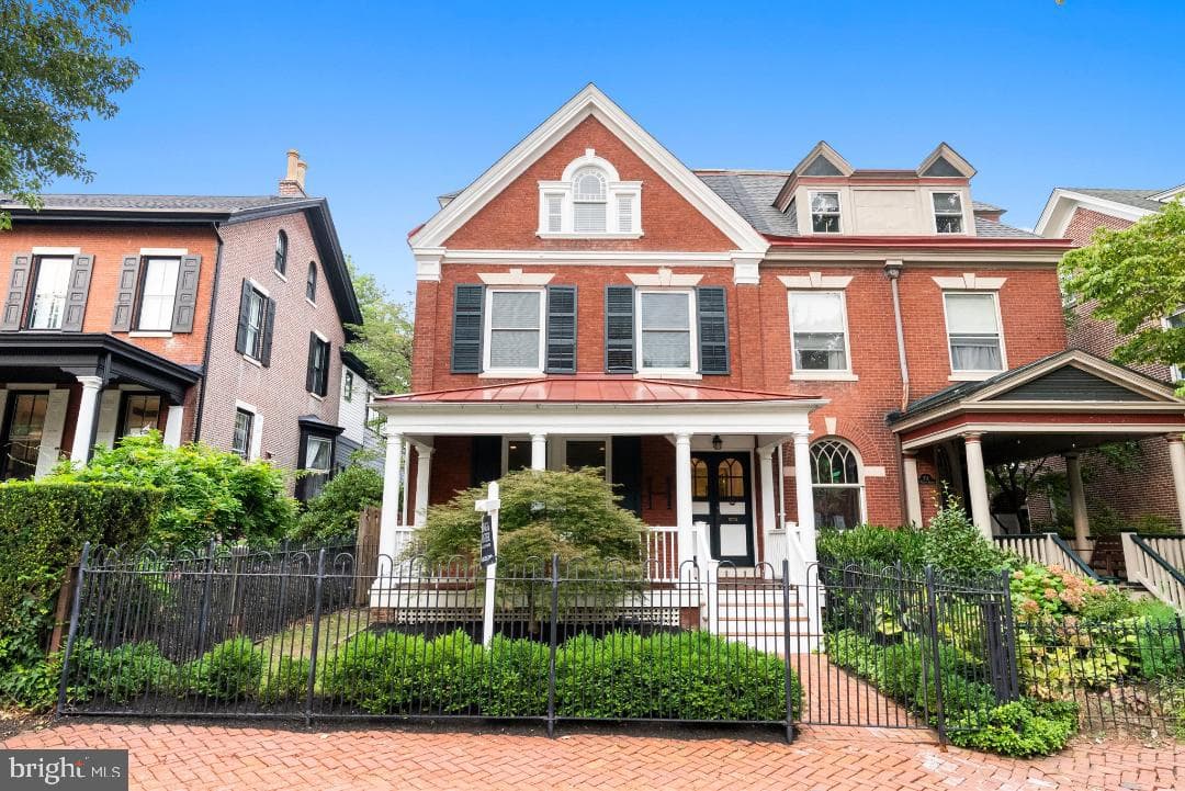 309 S Walnut Street photo 1