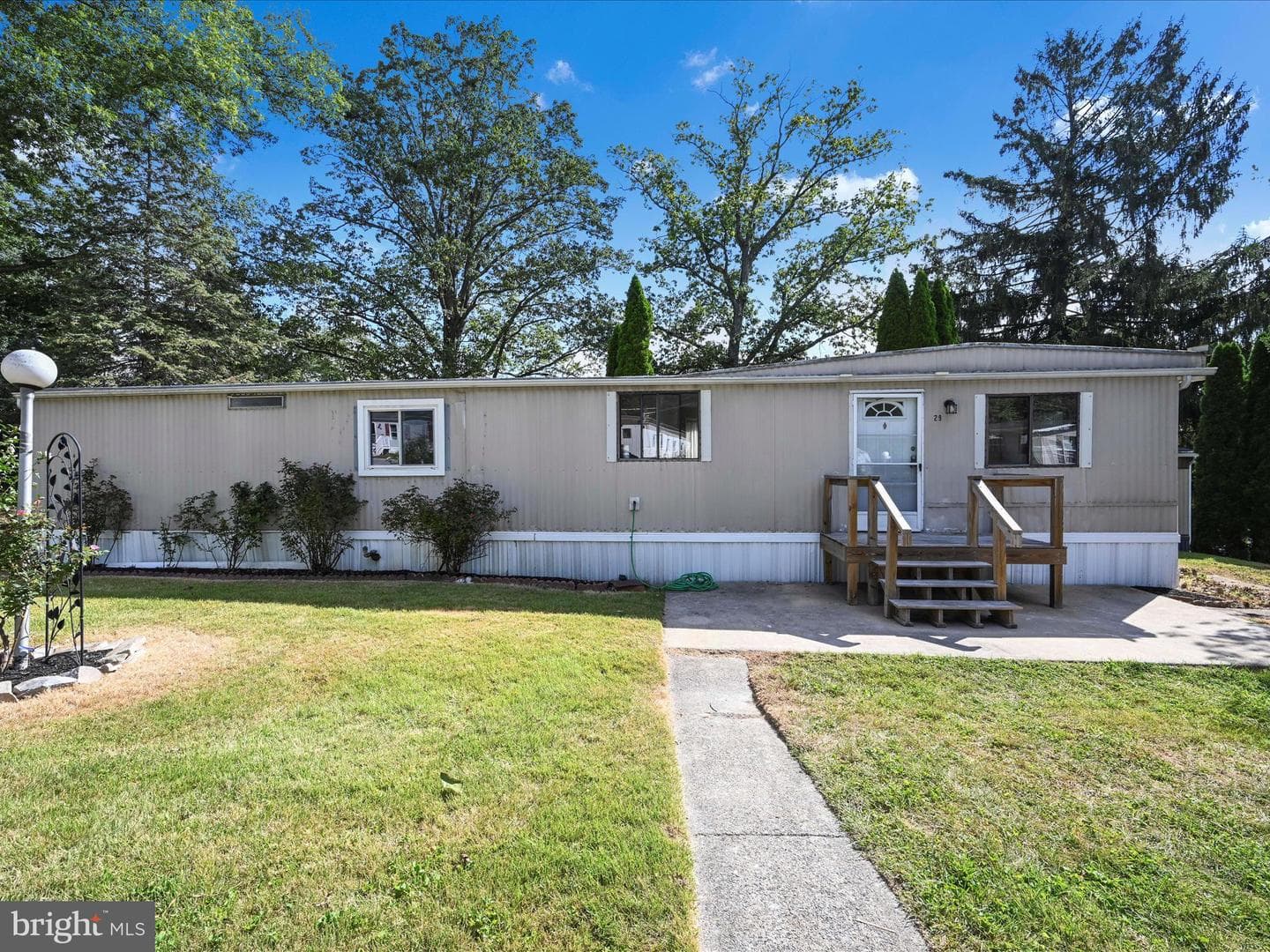29 Melissa Lane photo 1