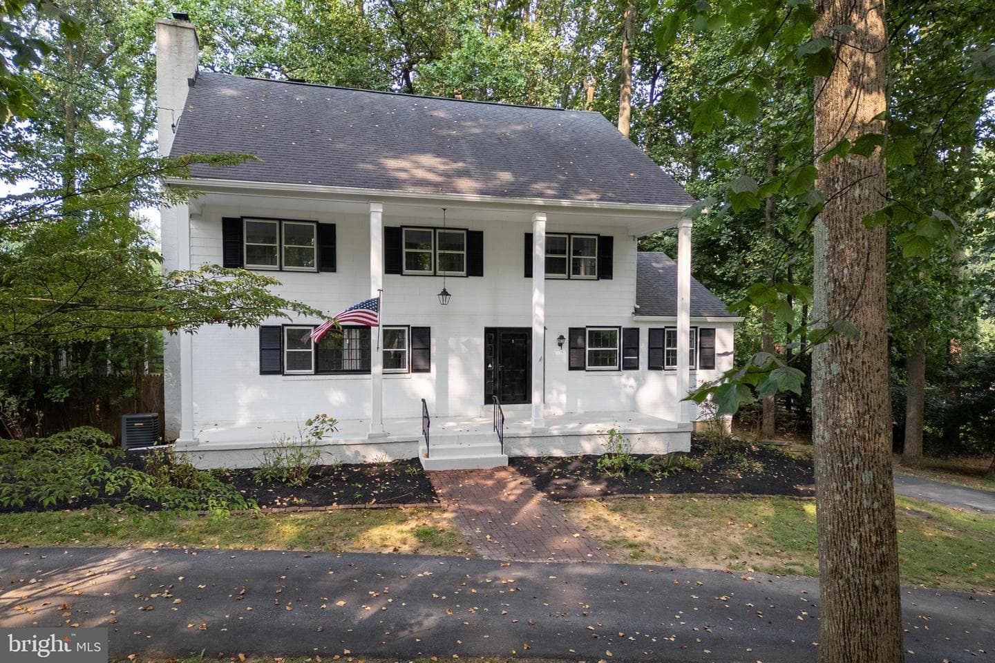 925 Tyson Dr photo 1