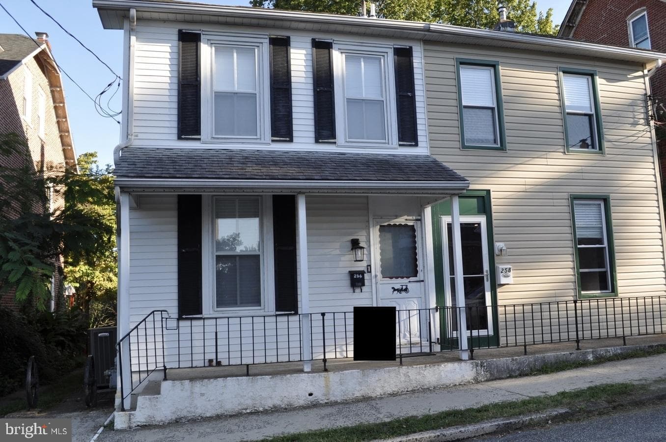 256 Chestnut Street photo 1