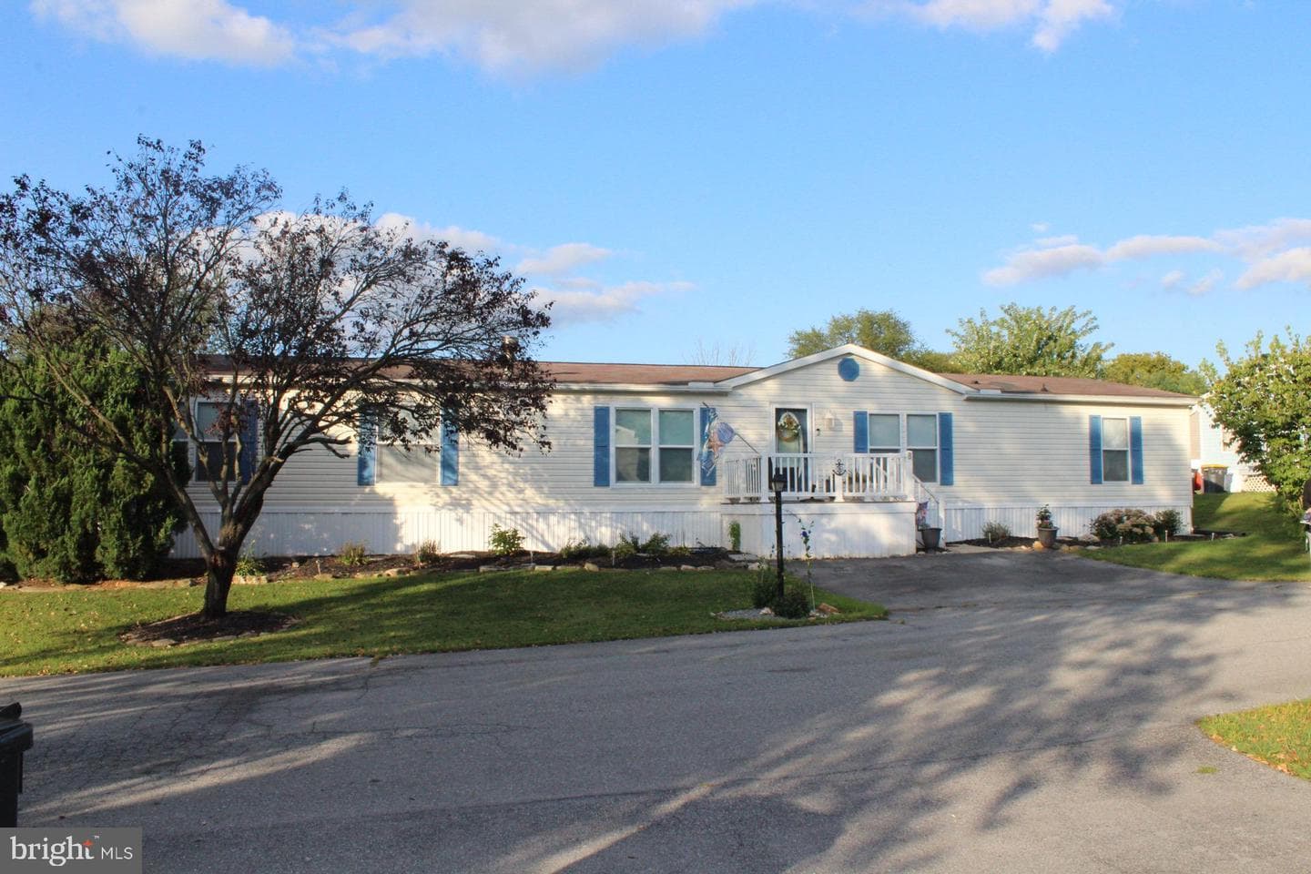 8 Williams Way photo 1