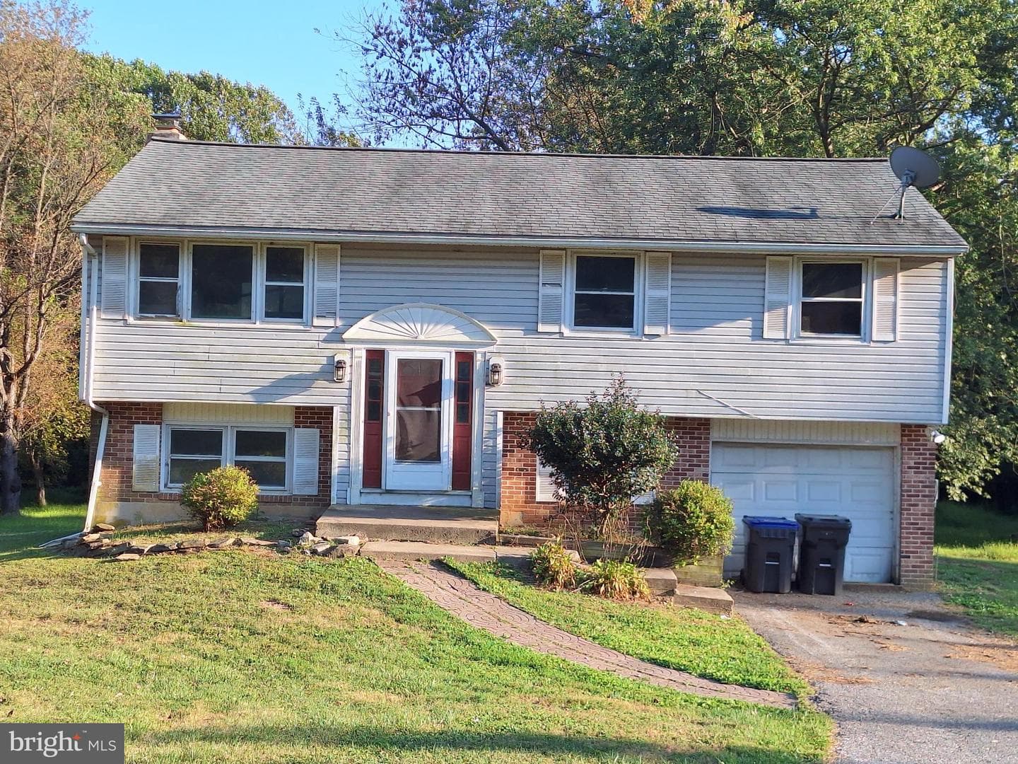 11 Prince Edward Drive photo 1