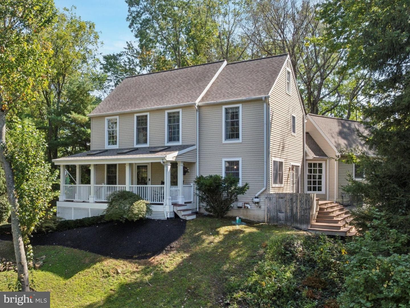 105 Dorothy Lane photo 1