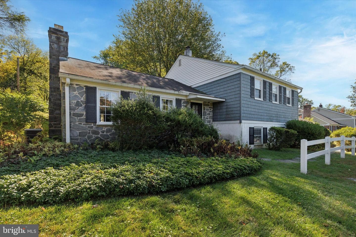 306 Devonshire Road photo 1