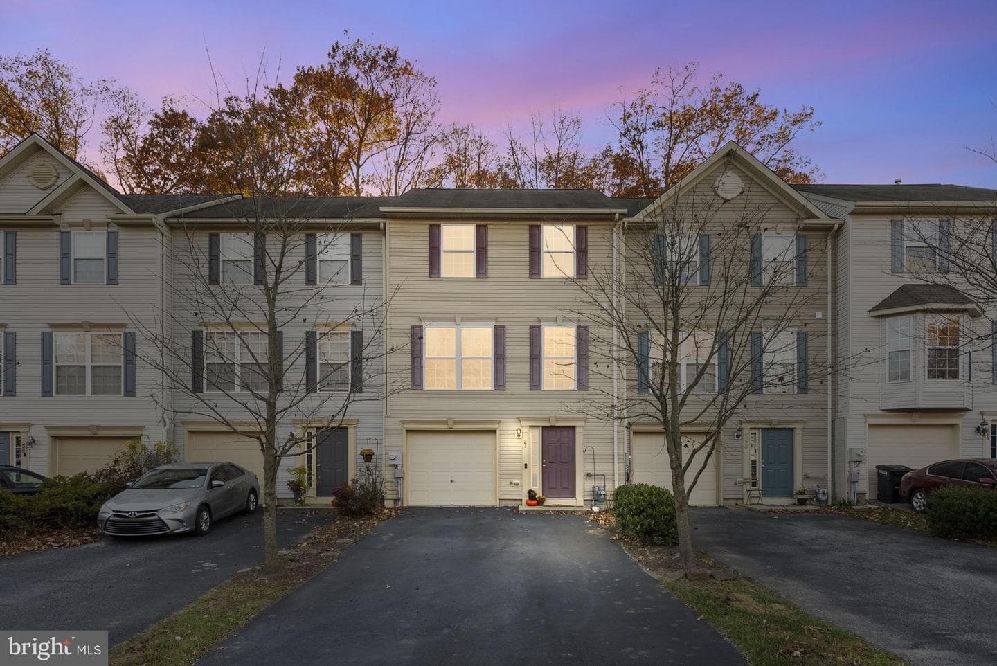 27 Branford Way photo 1