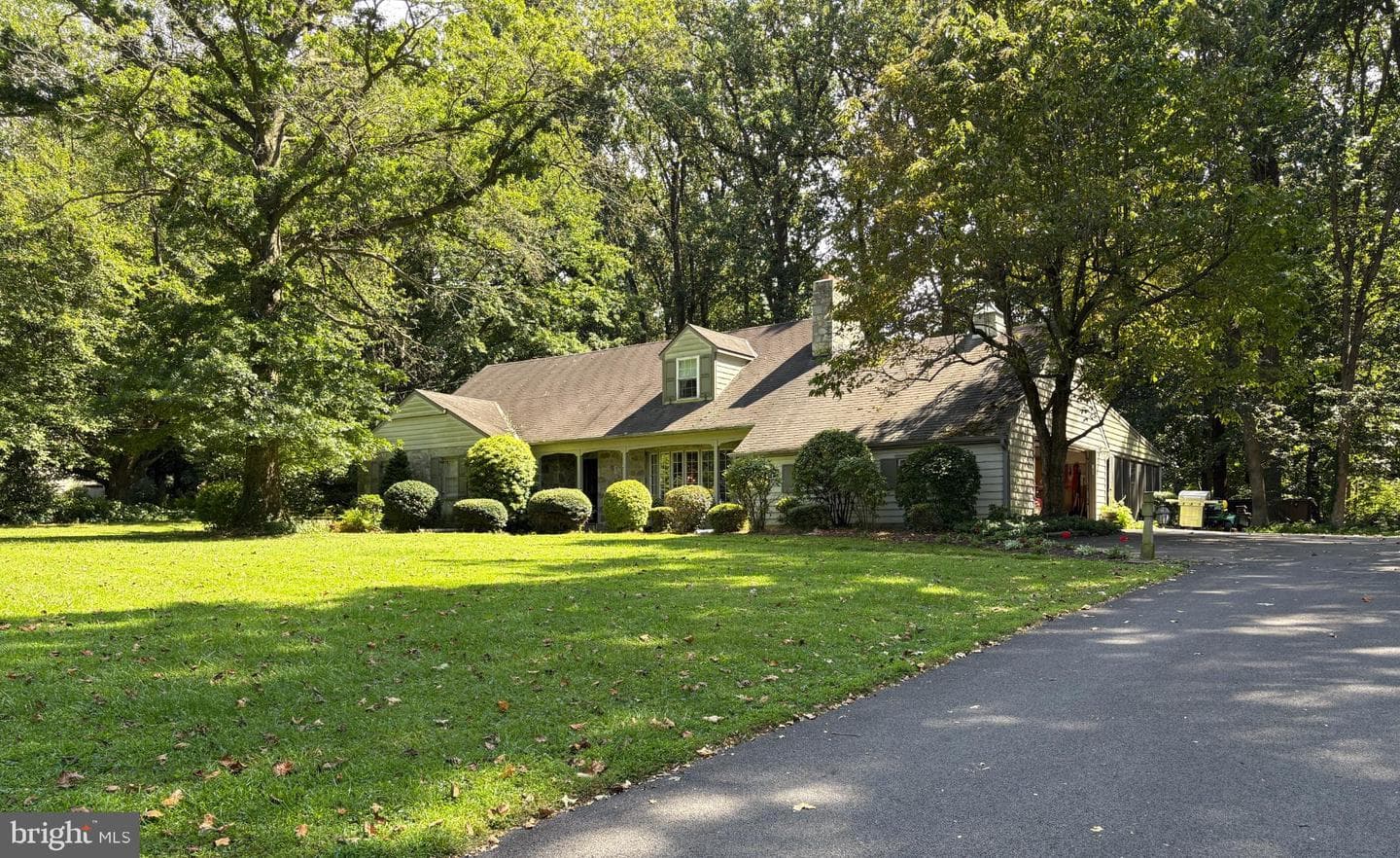 4 Woods Lane photo 1