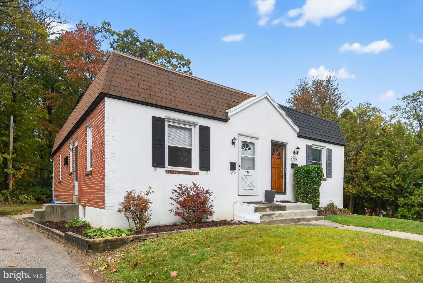 276 Valley View Road photo 1