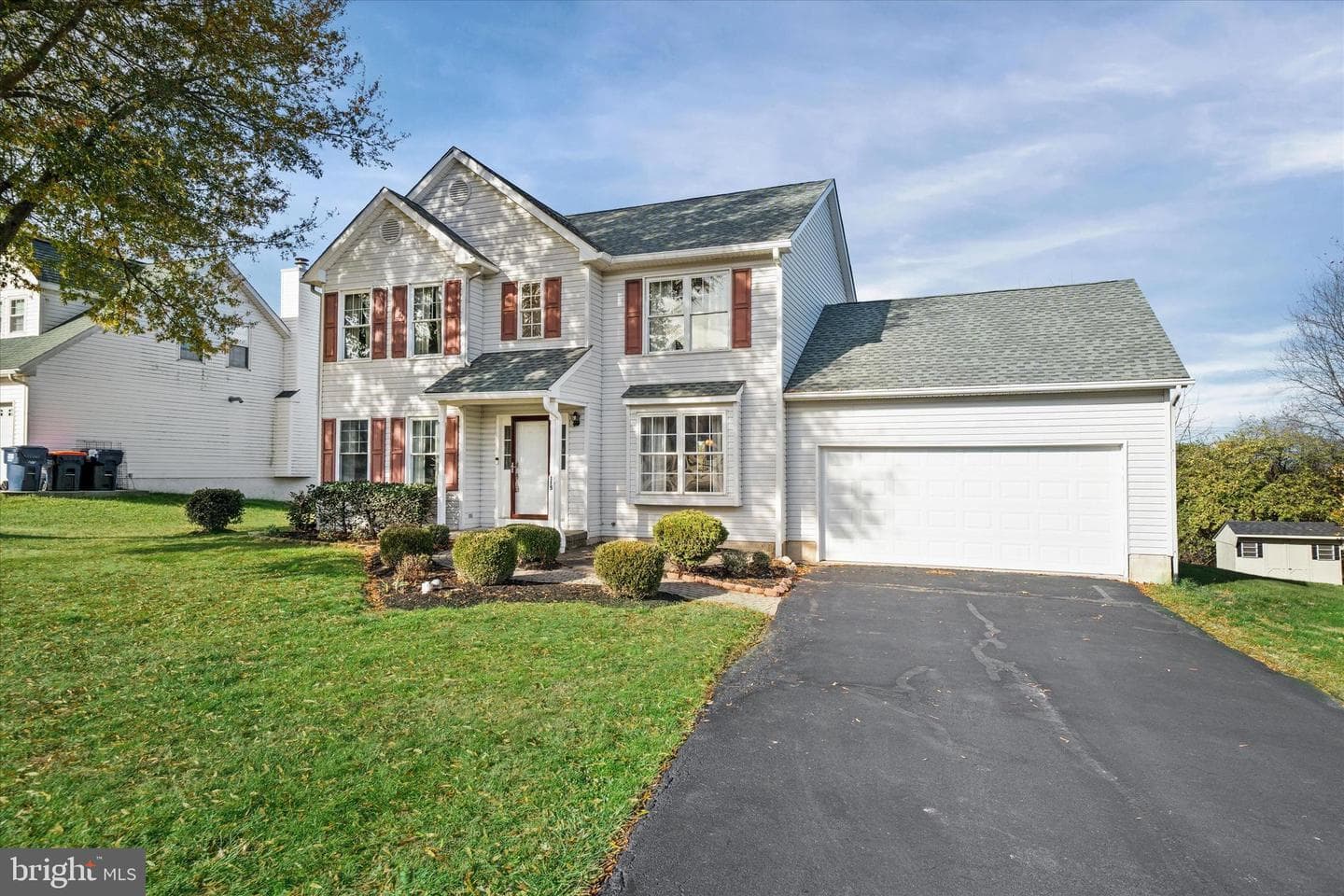 115 W Hillside Drive photo 1