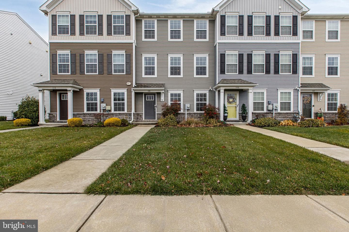 108 N Harner Boulevard photo 1