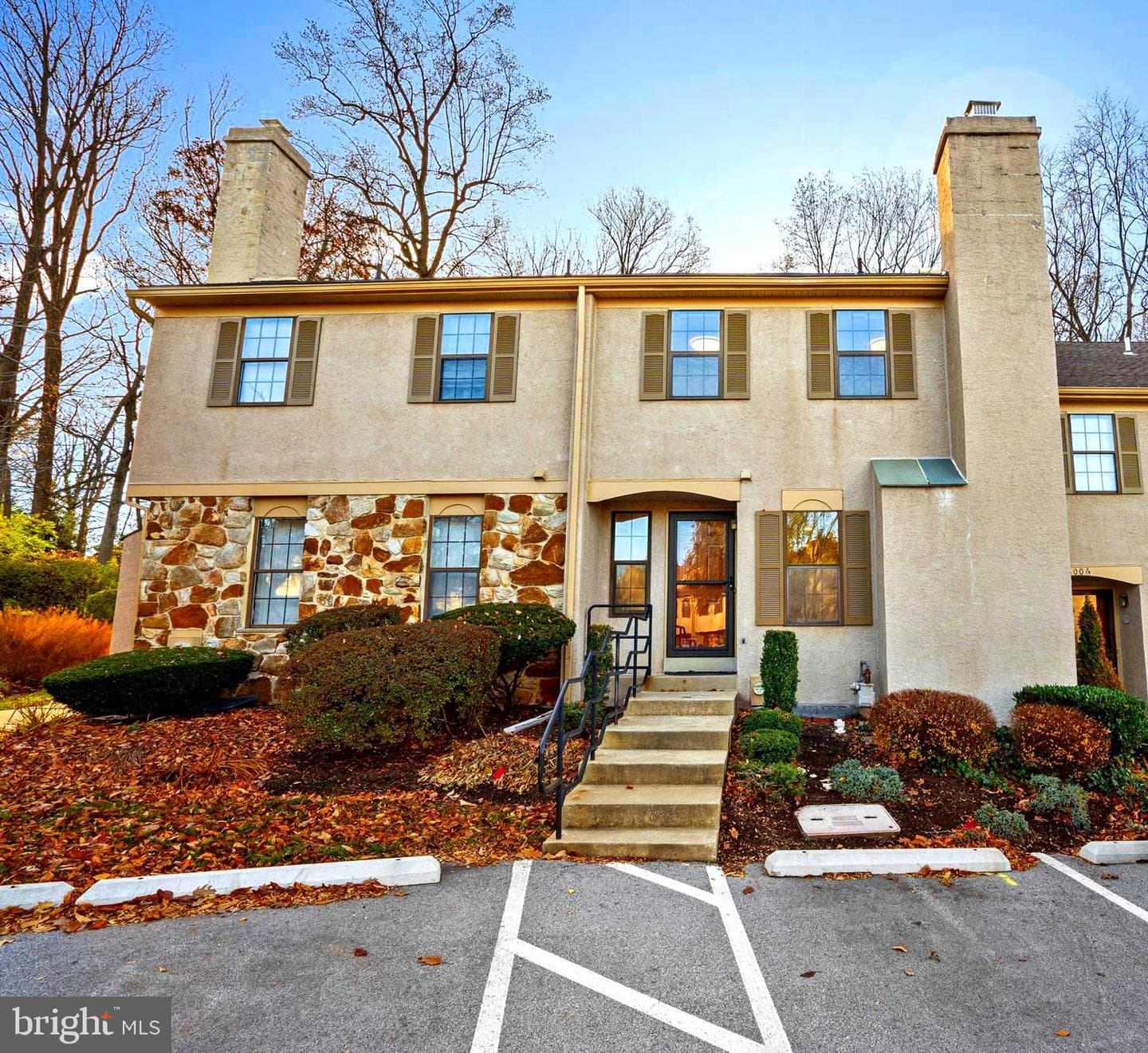 1007 Stoneham Drive #1007b photo 1