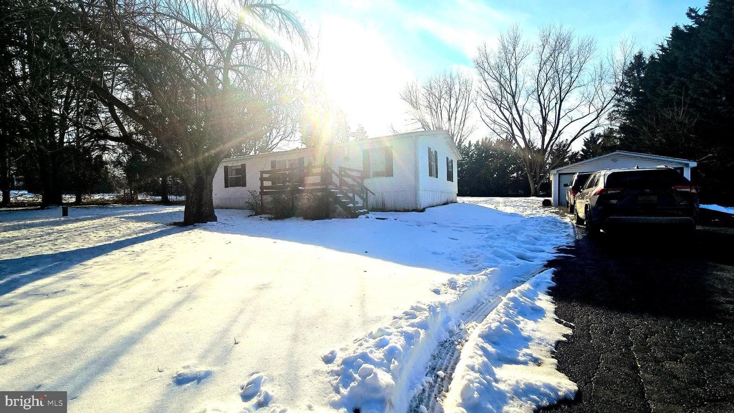 845 Old Forge Road photo 1