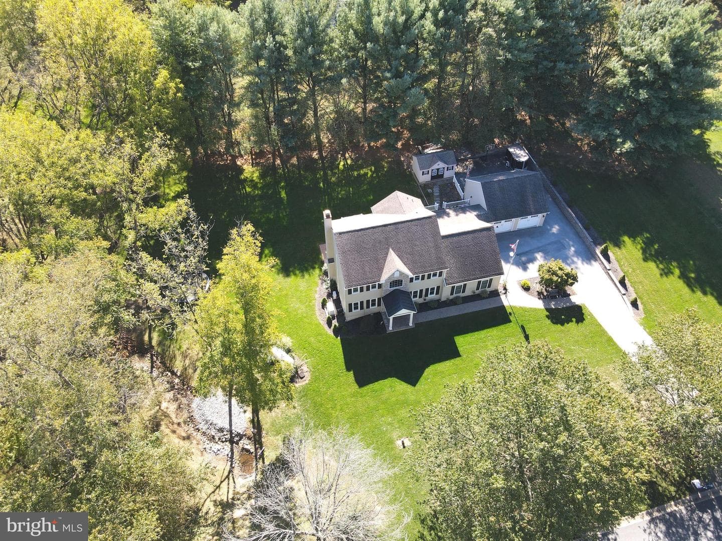 134 Great Oak Drive photo 1