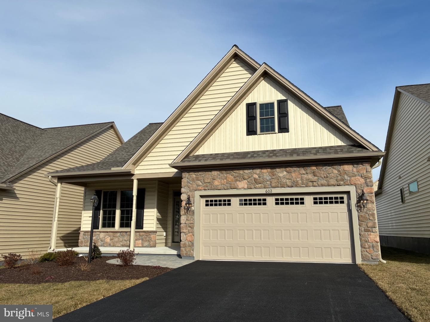 602 Greenbriar Path photo 1