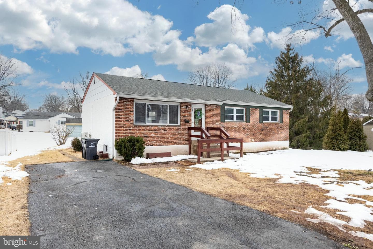 528 Virginia Avenue photo 1