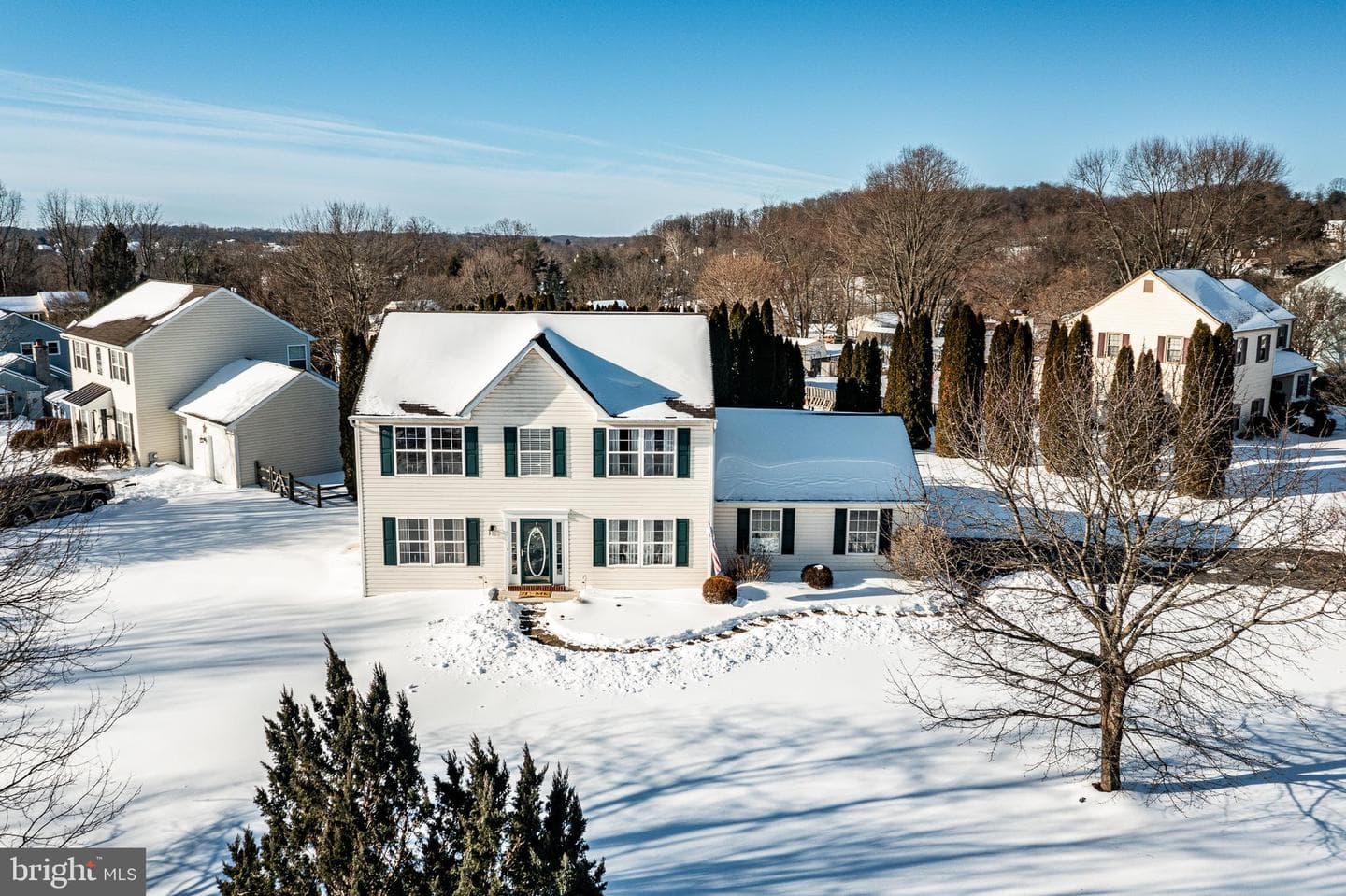 10 Walden Way photo 1