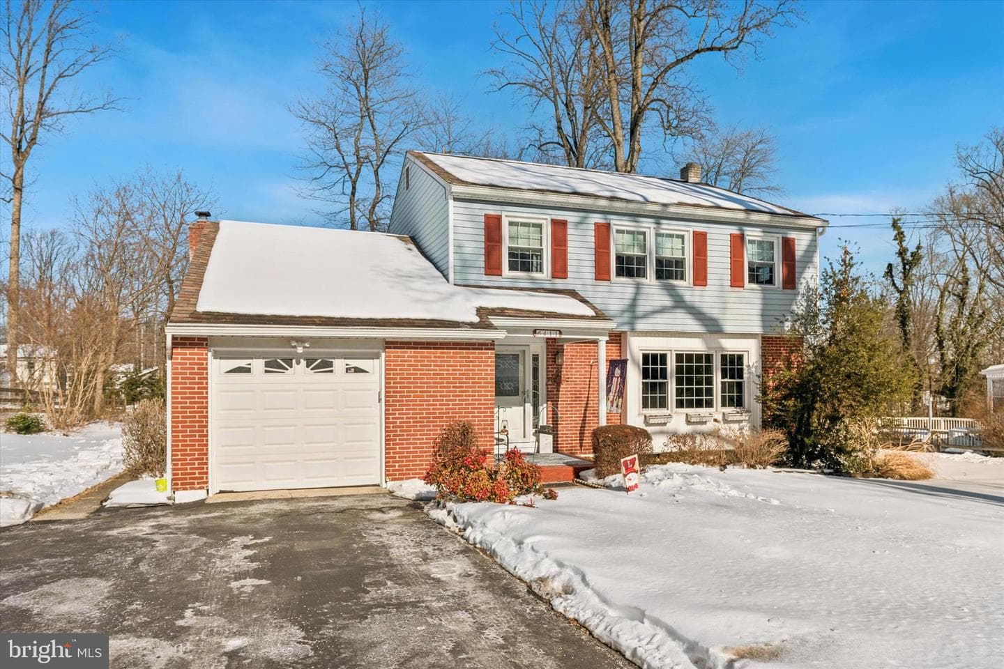 411 Forge Lane photo 1