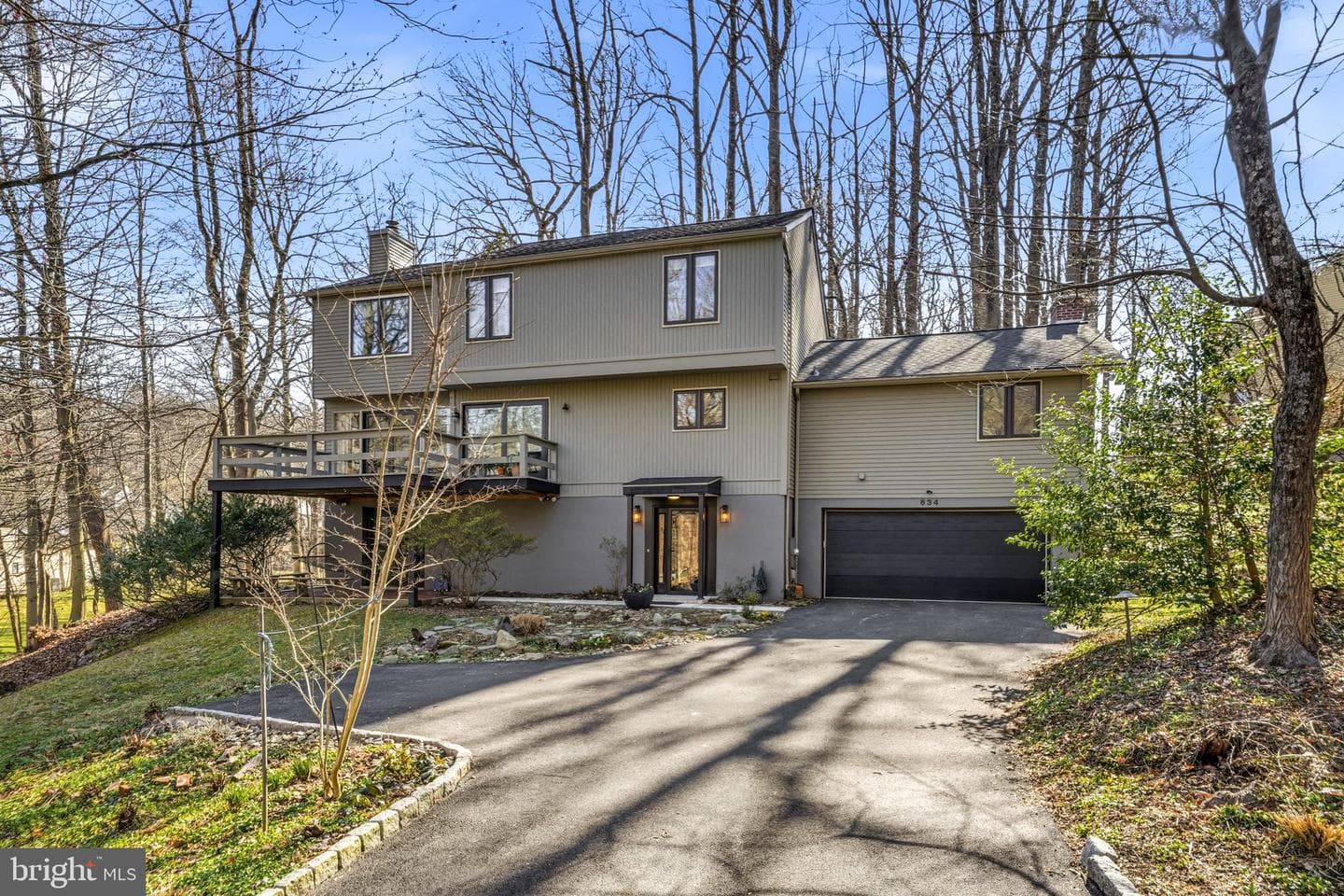 634 Twin Bridge Drive photo 1