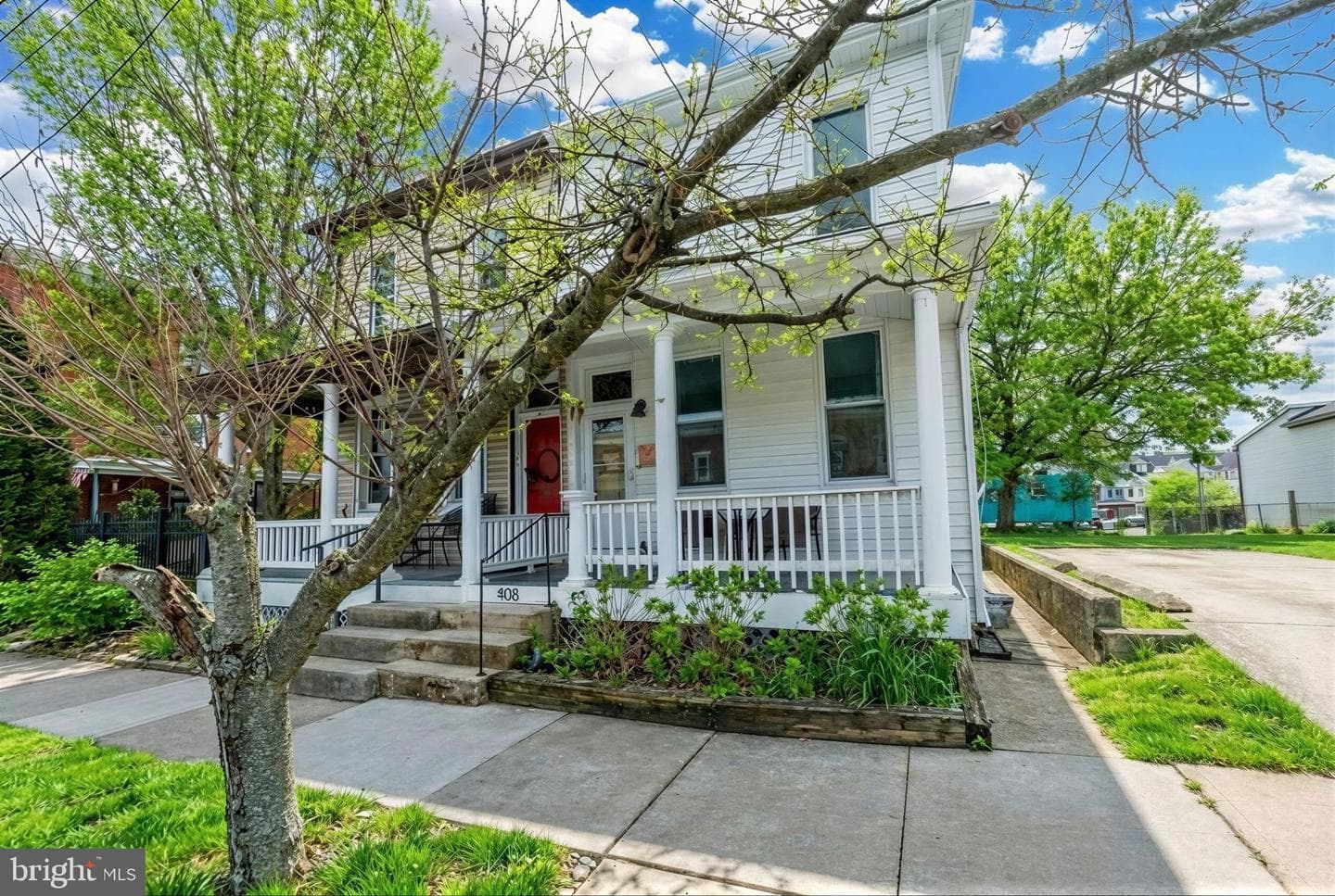 408 W Gay Street photo 1