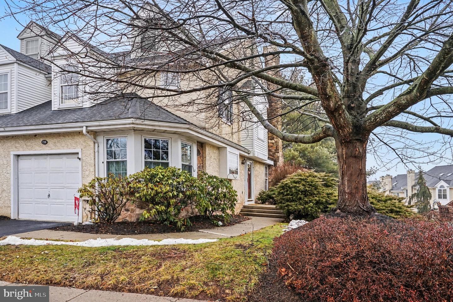 1706 Coventry Pointe Lane photo 1