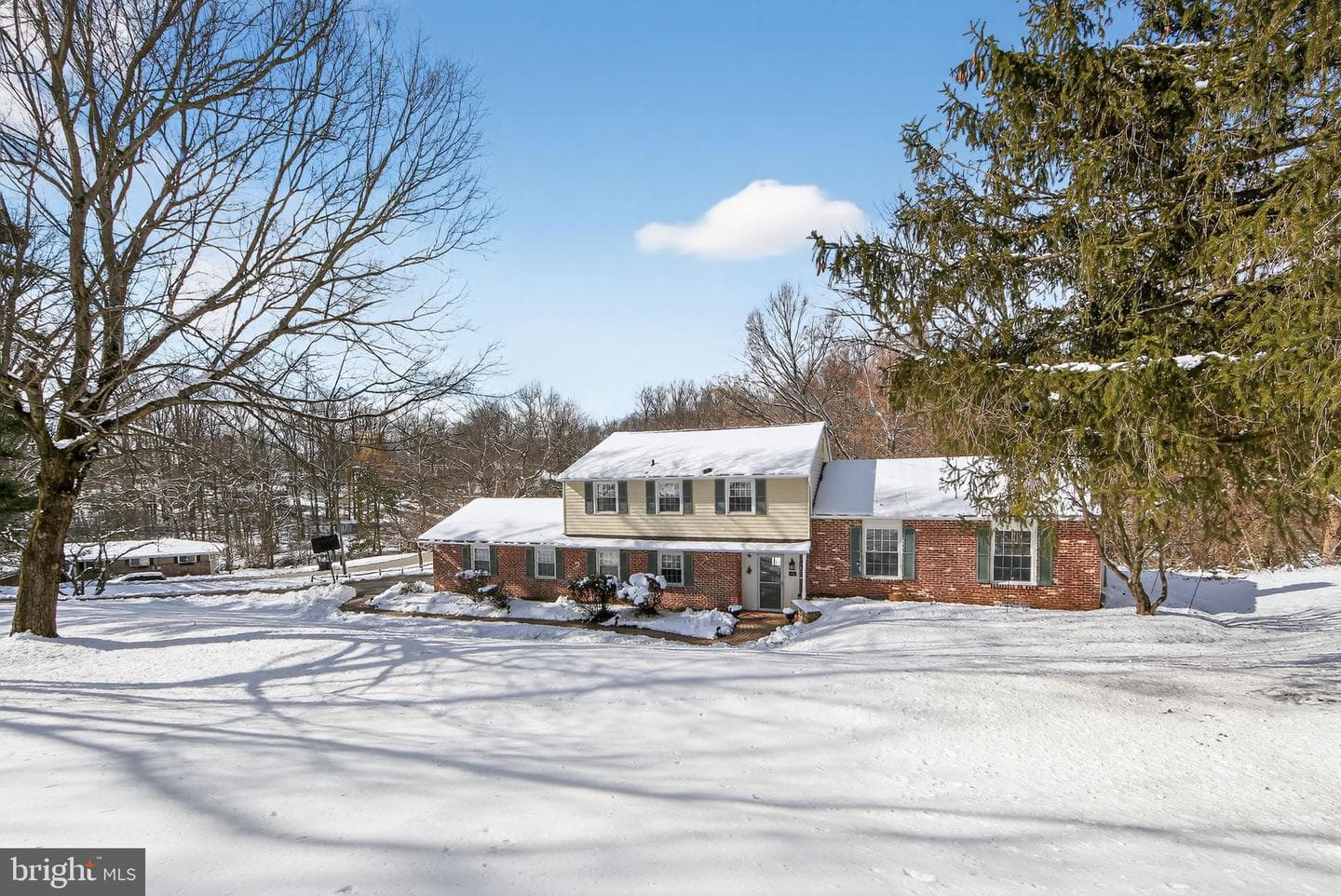 51 Oakland Drive photo 1