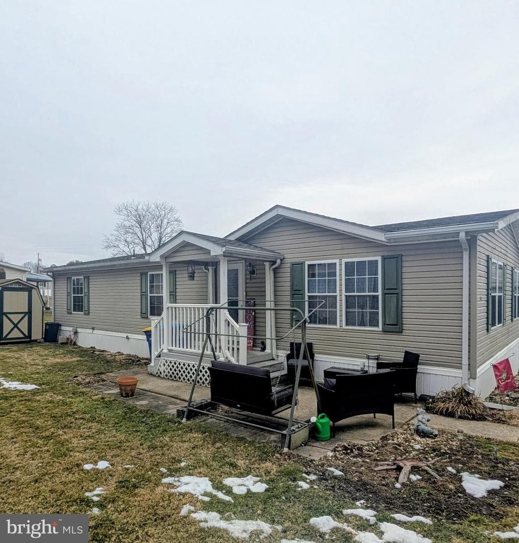 140 Grant Avenue photo 1
