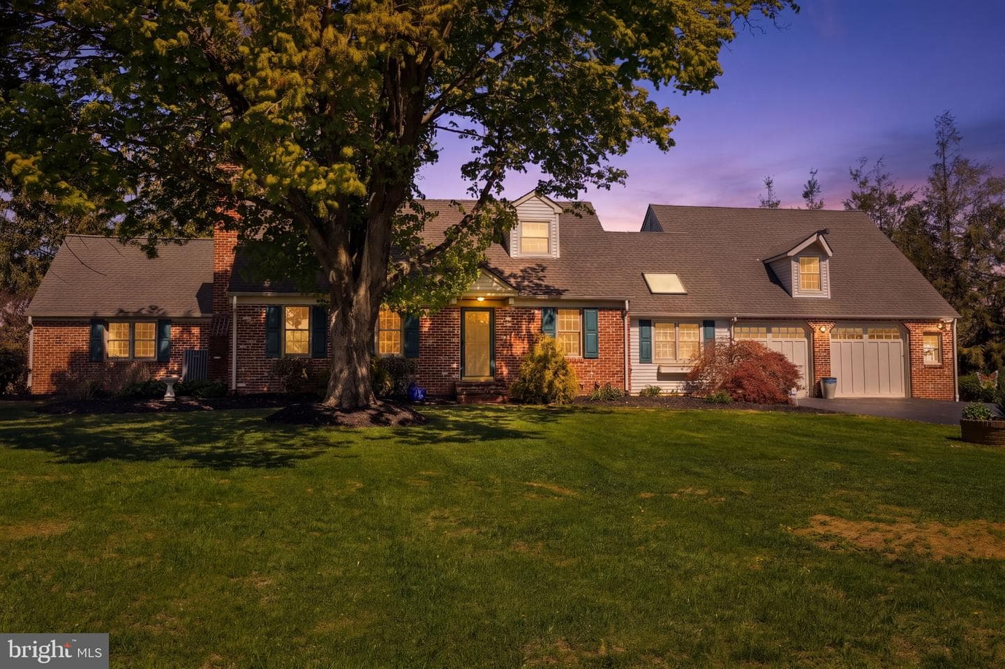 55 Lakeview Drive photo 1