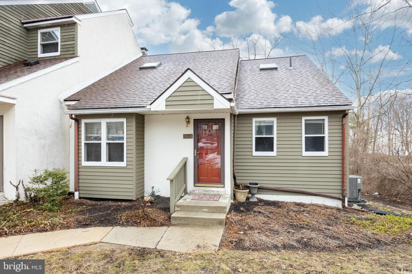 2303 Bridgewater Court #2303 photo 1