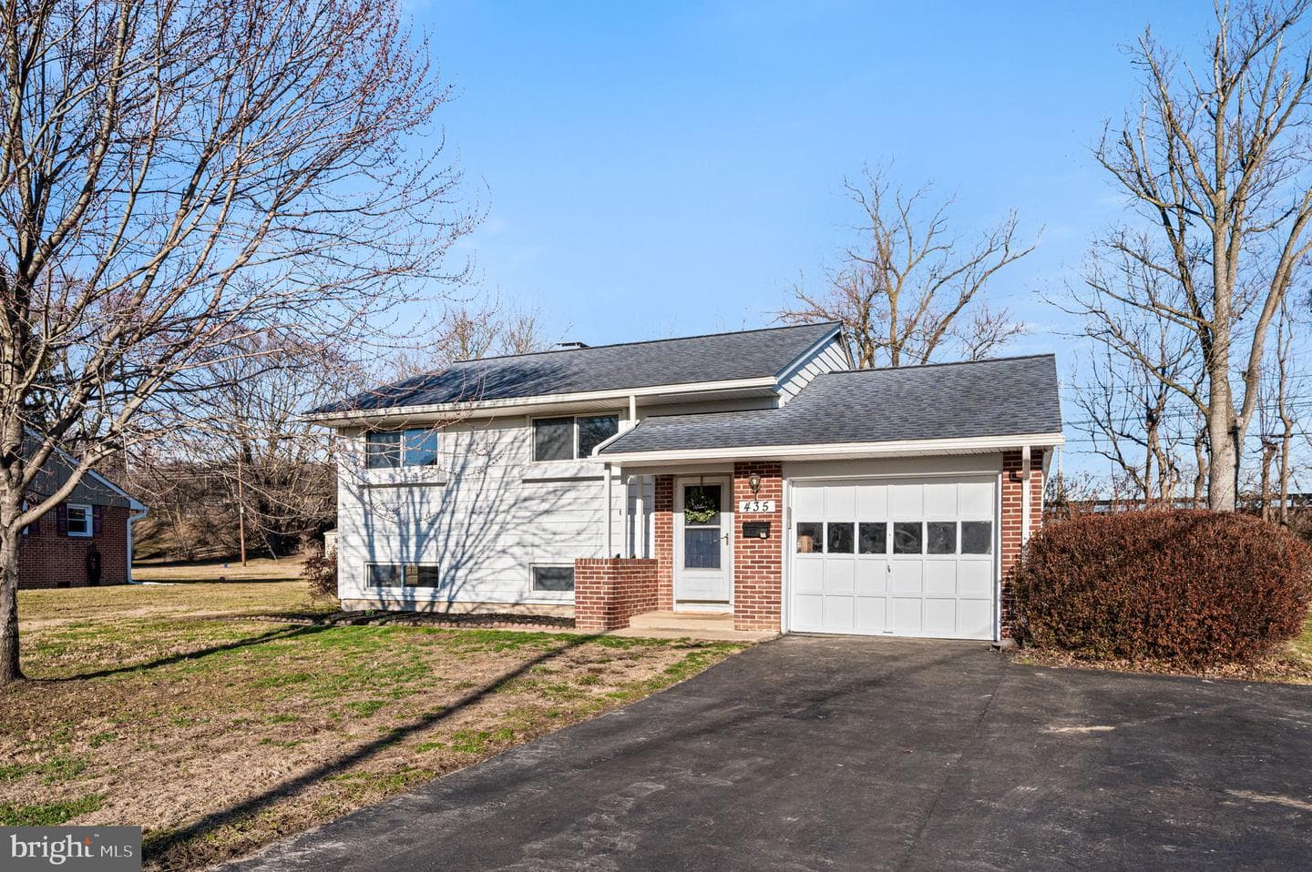435 Chesterfield Drive photo 1