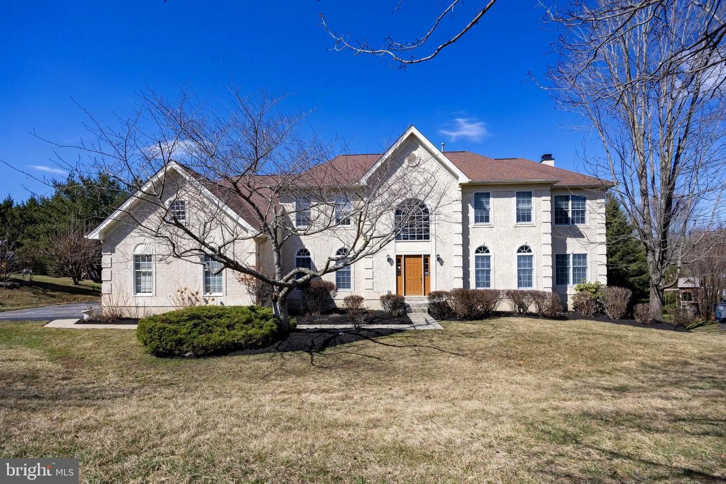 320 Tarbert Drive photo 1