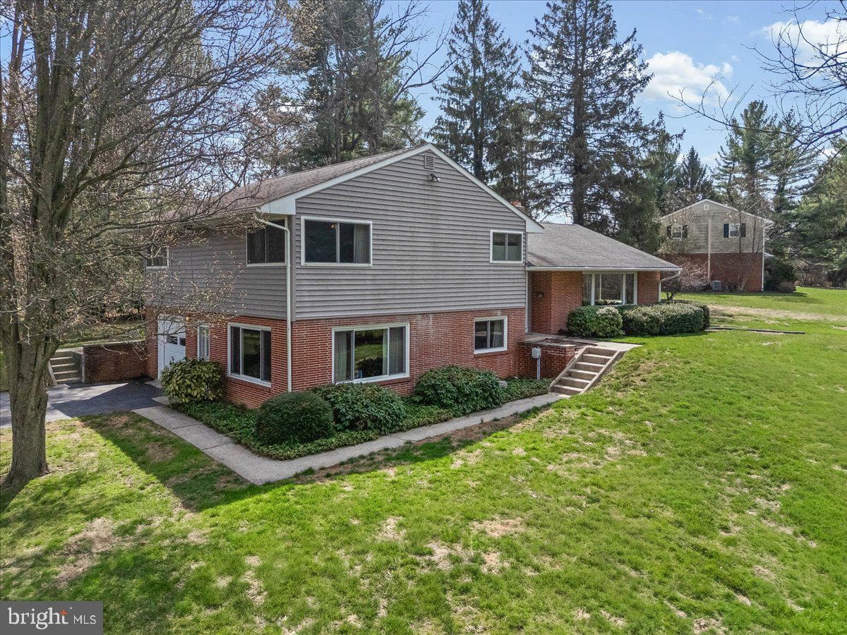 306 Taylor Lane
