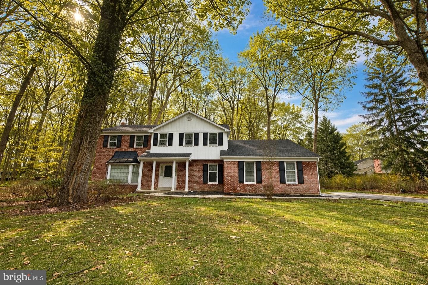 521 Susan Drive photo 1