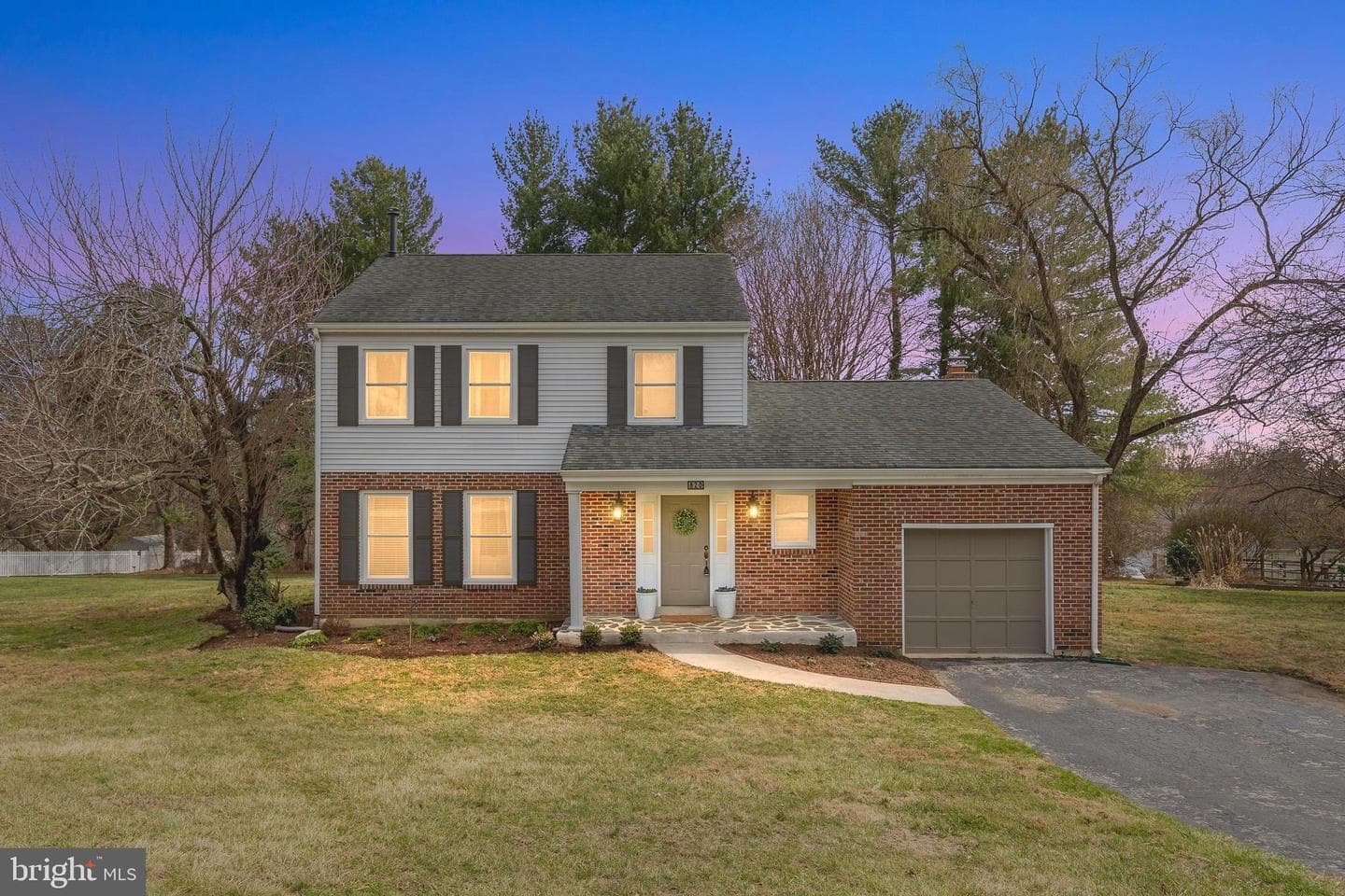 820 Plumtry Drive photo 1