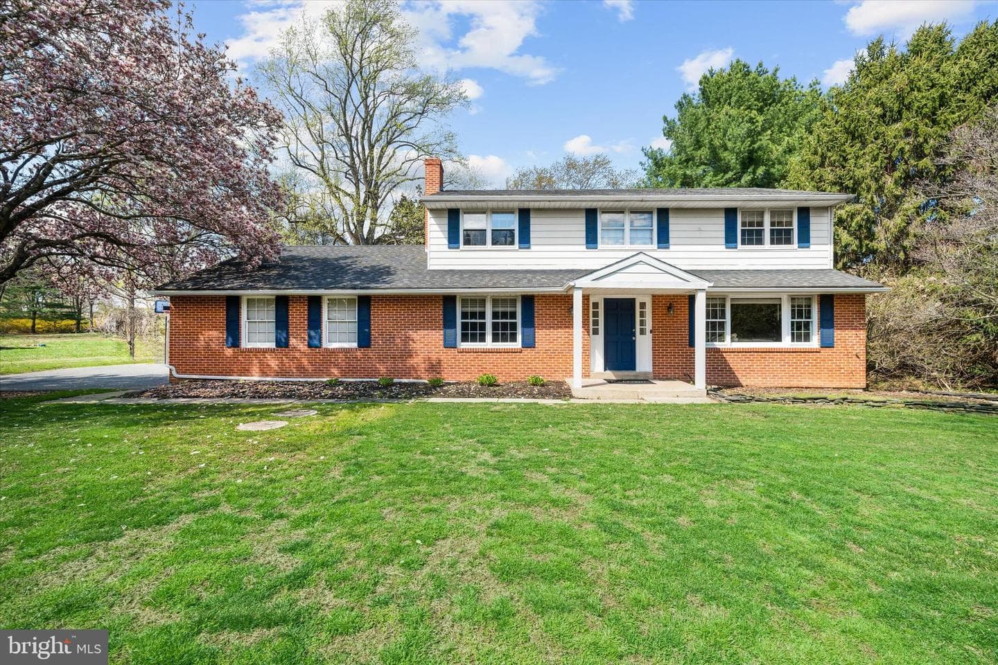 447 Chambers Rock Road photo 1