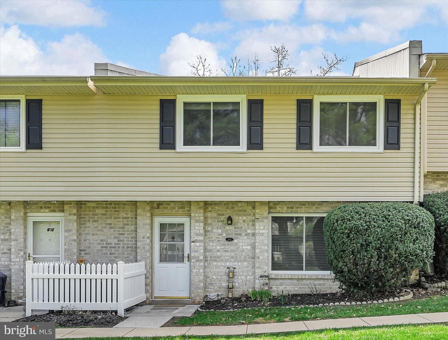 402 Village Walk #402 photo 1