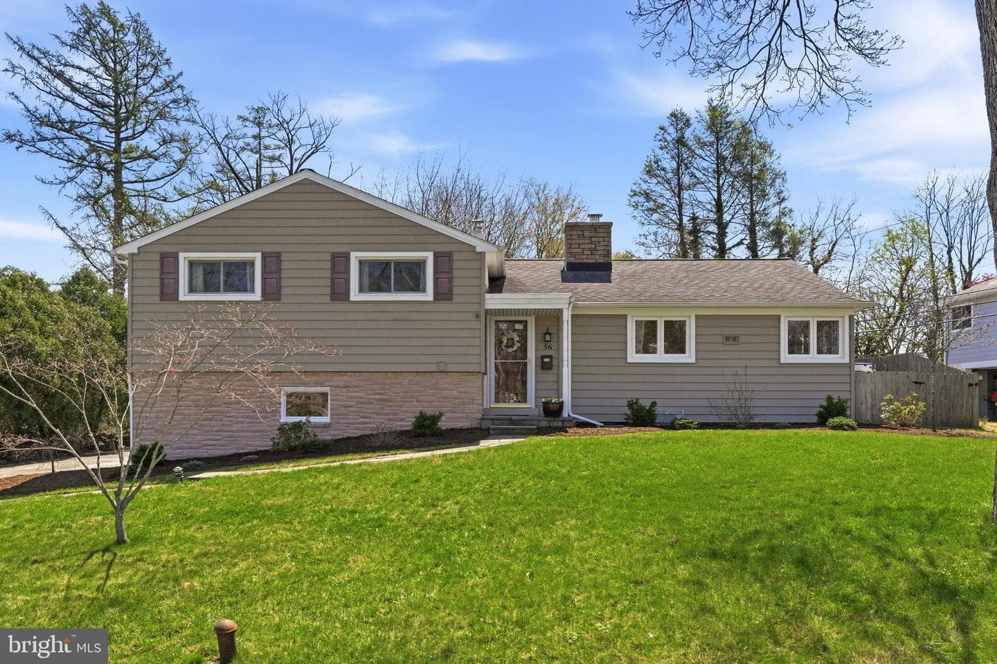 56 Cobblestone Drive photo 1
