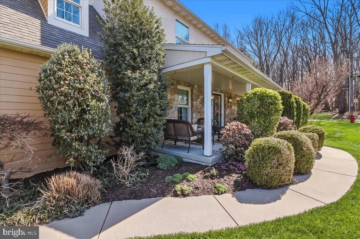 2 Parkside Drive