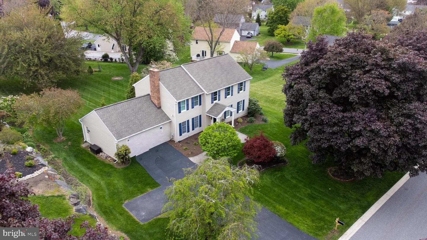 1115 Lofting Lane