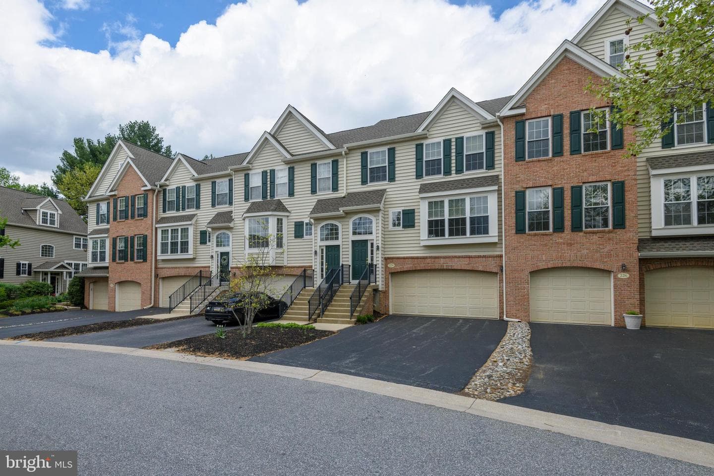 228 Cherry Lane