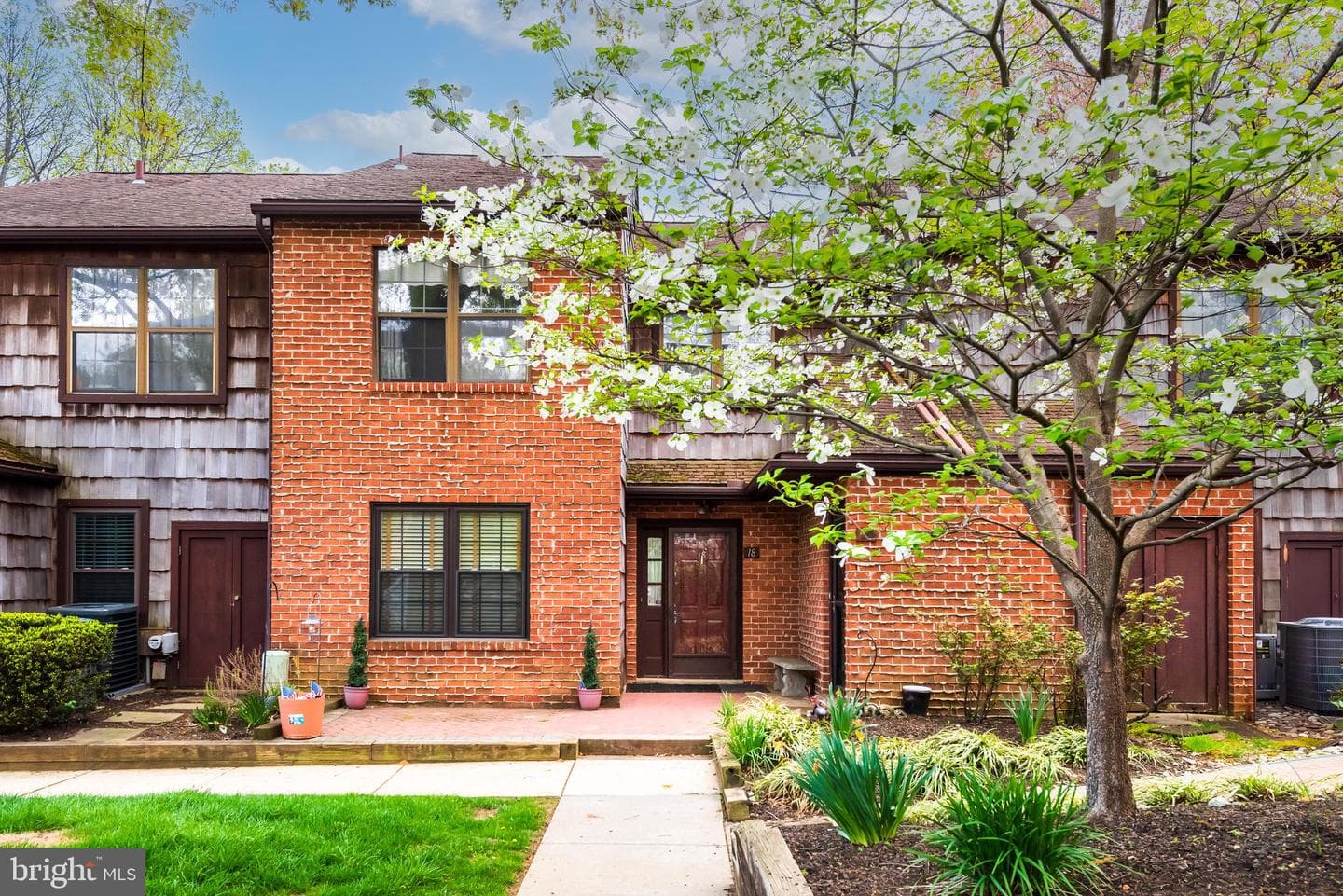 18 Witherspoon Court photo 1