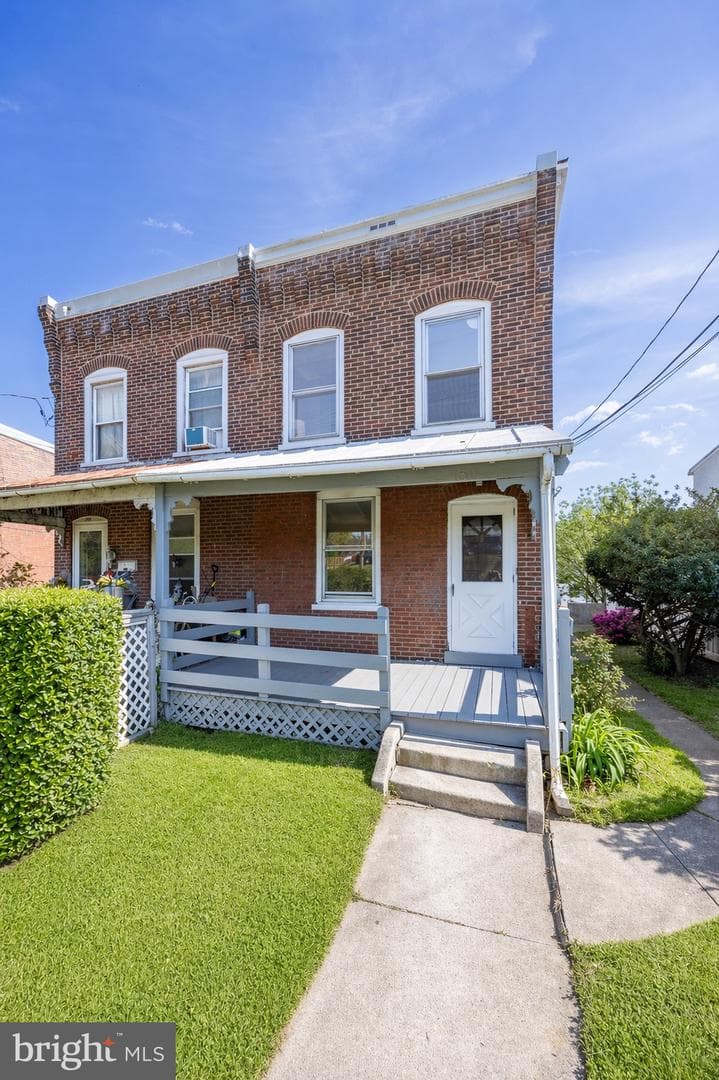 150 Viaduct Avenue