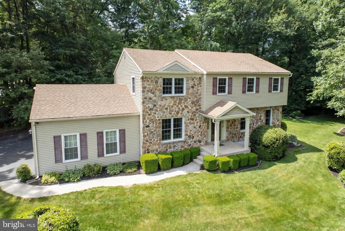 520 Peck Road photo 1