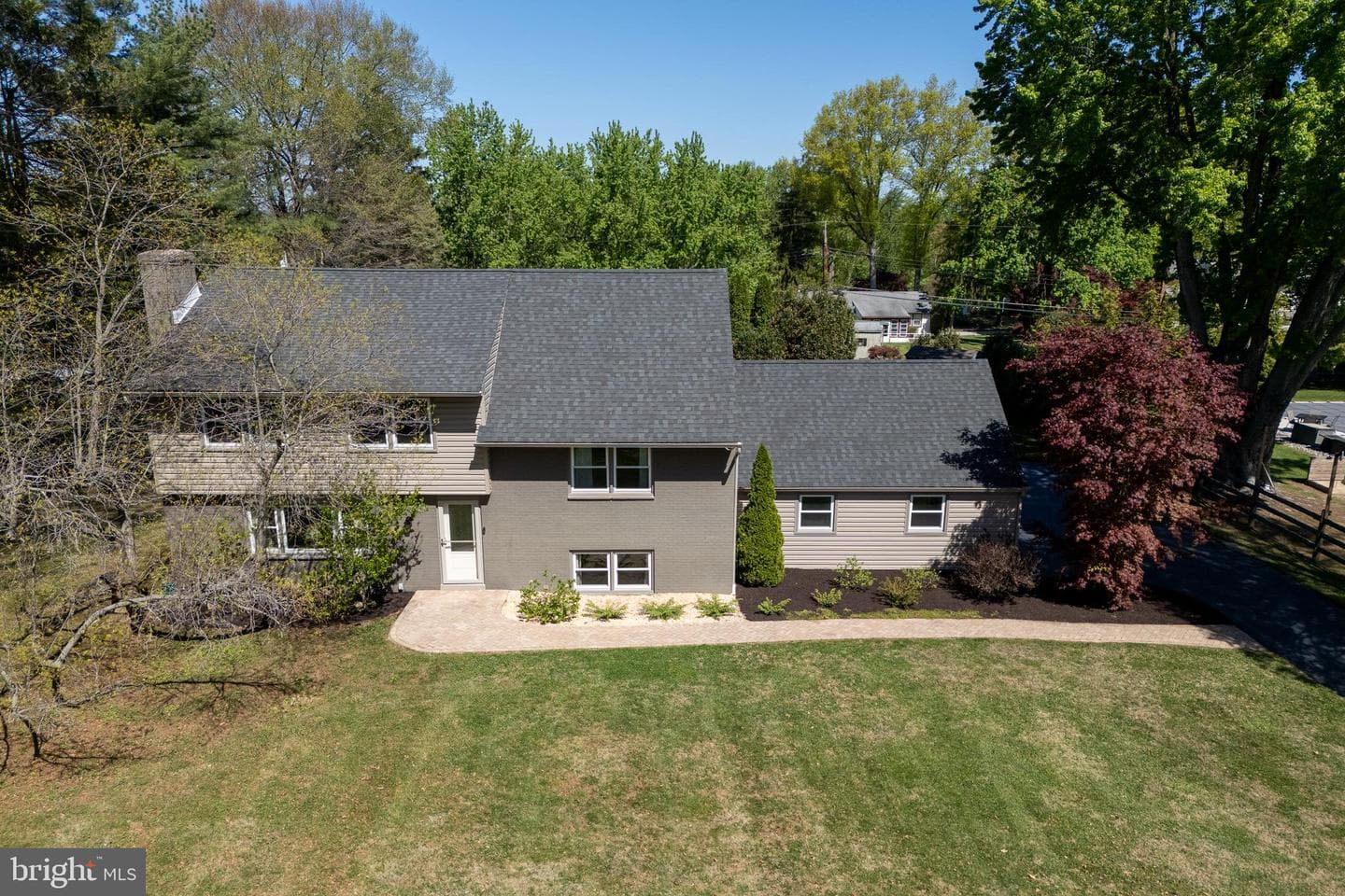 1547 Marlboro Road photo 1