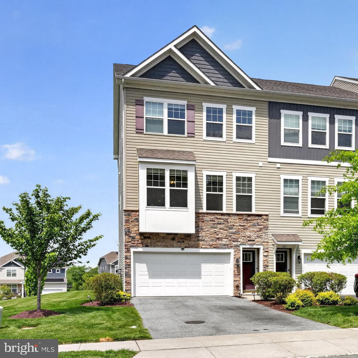 319 Dawson Place