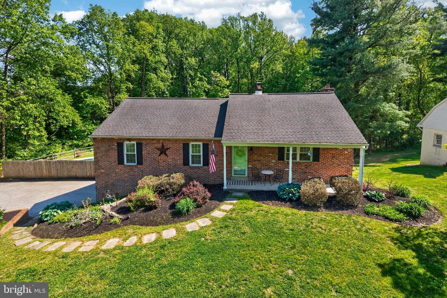 1444 W Strasburg Road Marshallton photo 1