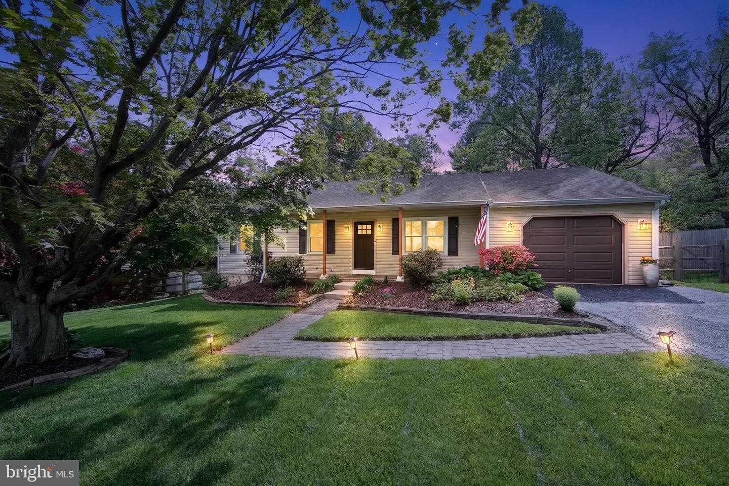 12 Lynn Boulevard photo 1