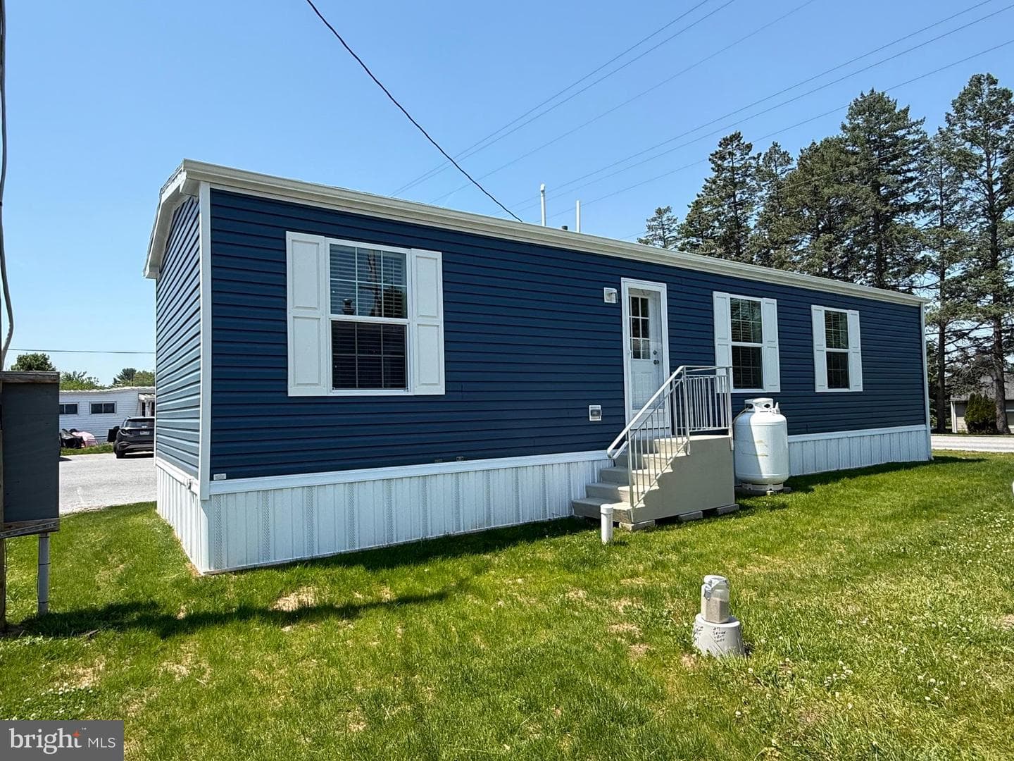 46 Mockingbird Lane photo 1