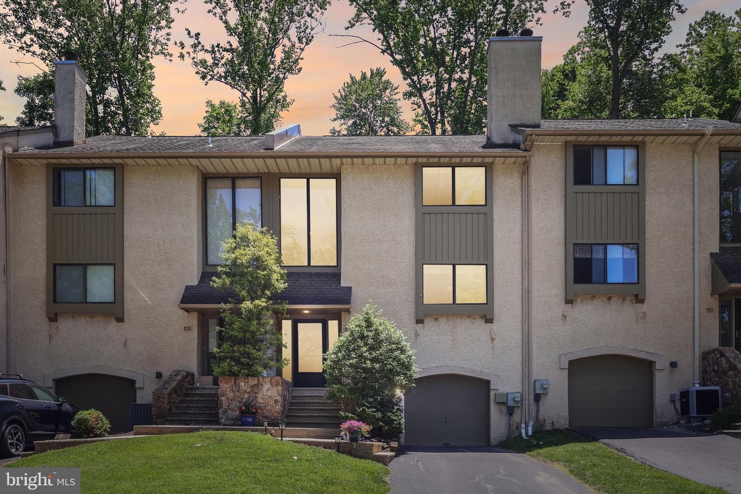 460 Lynetree Drive #21-C